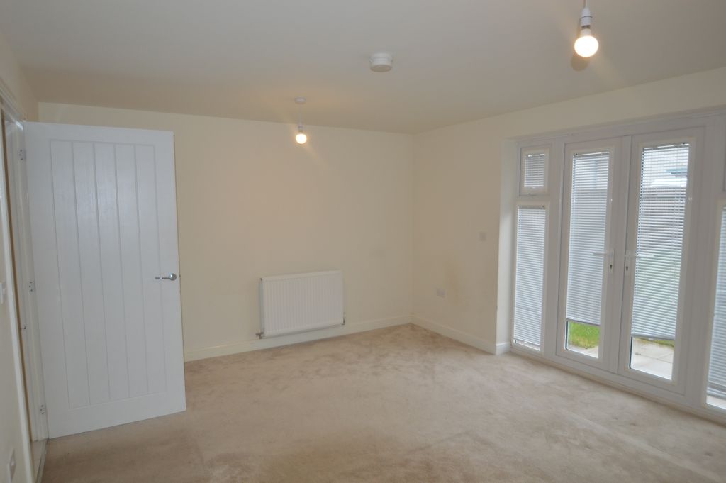 Property photo 2 of 9 Lounge