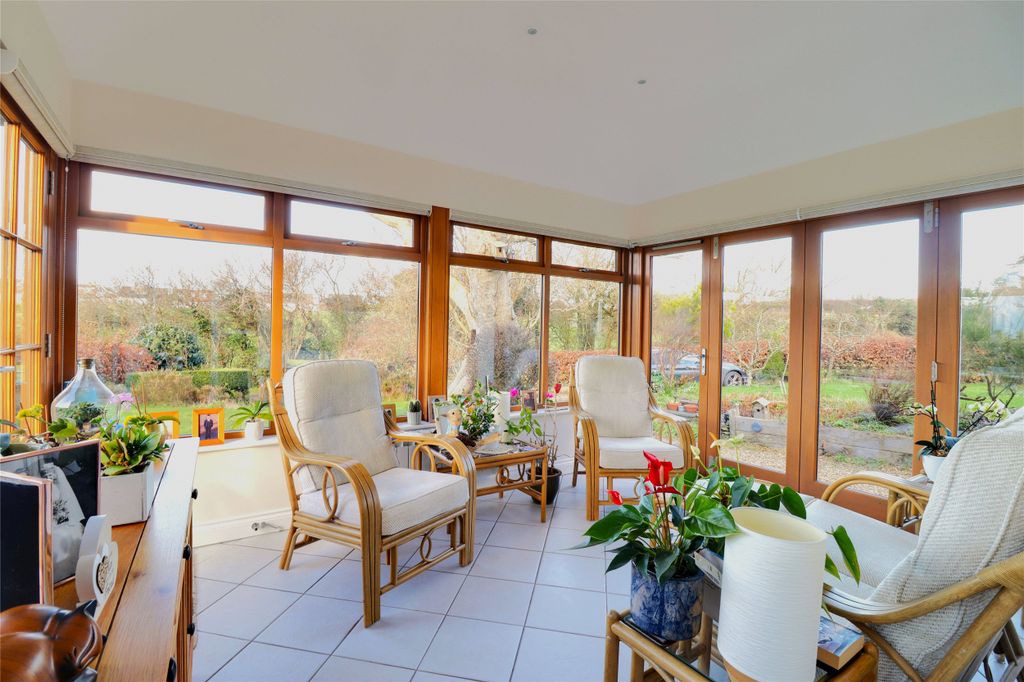 Property photo 2 of 25 Picture No. 05