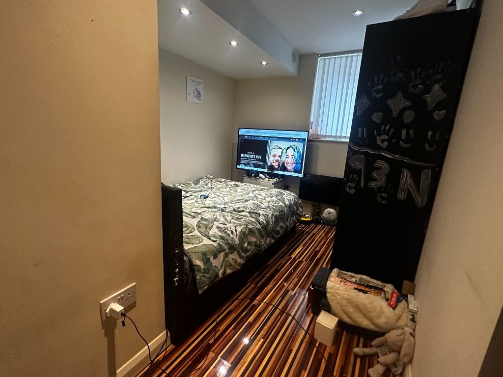 Property photo 3 of 4