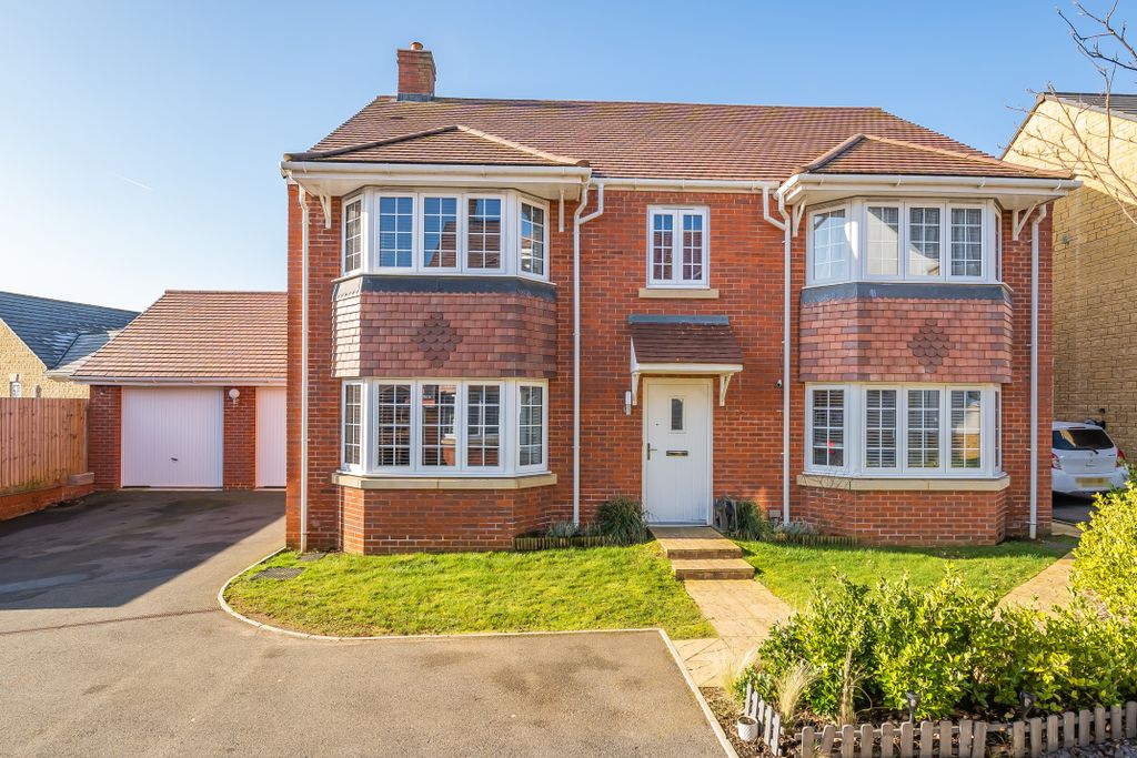 Property photo 3 of 24 12443771
