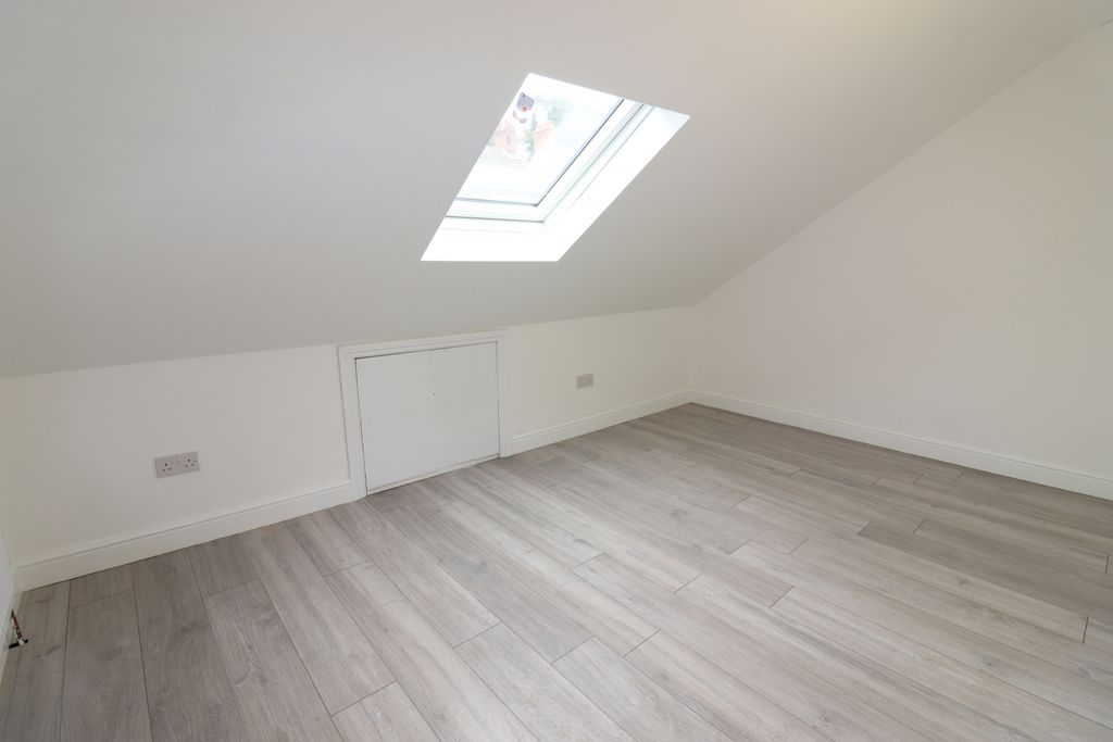 Property photo 3 of 11 Gallery