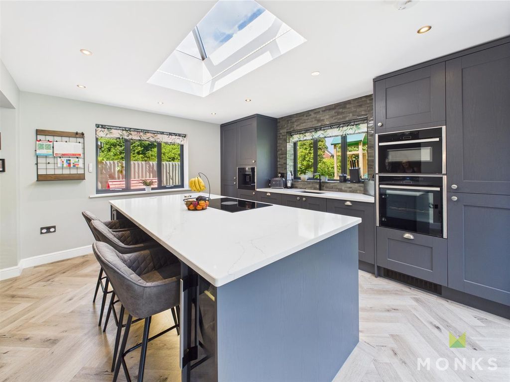 Property photo 3 of 31 Cam01520G0-Pr0201-Still003.Jpg