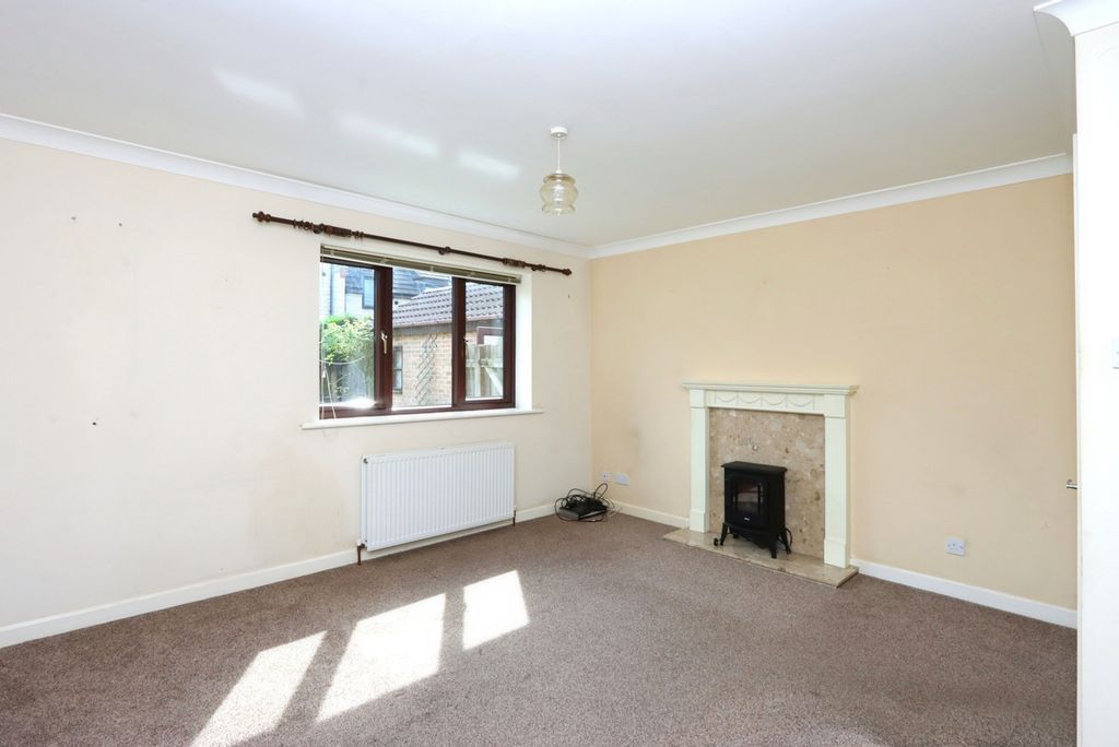 Property photo 2 of 17 Photo