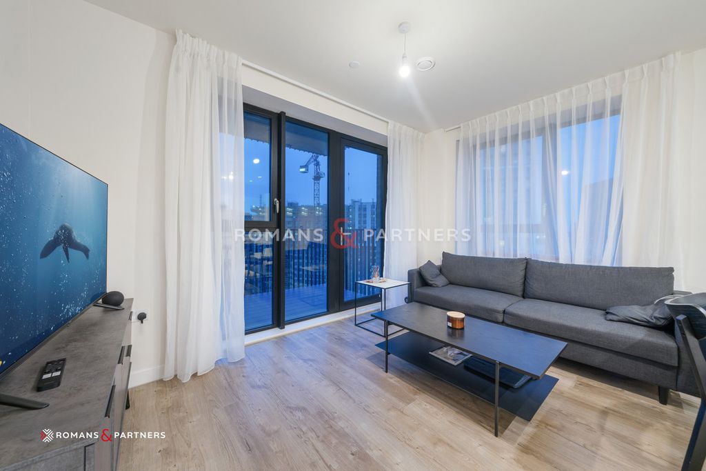 Property photo 1 of 12