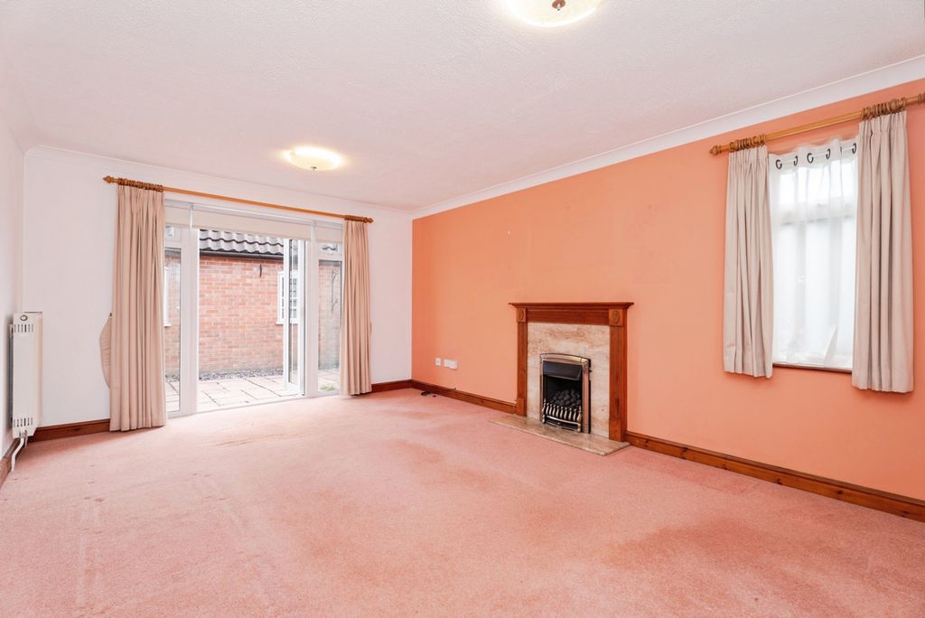 Property photo 2 of 17 Pbox-Img.Jpg