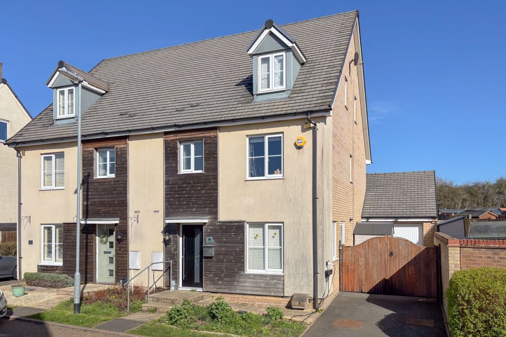 Property photo 1 of 17 Front House