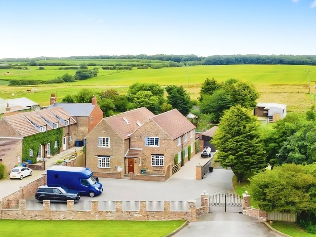 Property photo 1 of 22 4825801