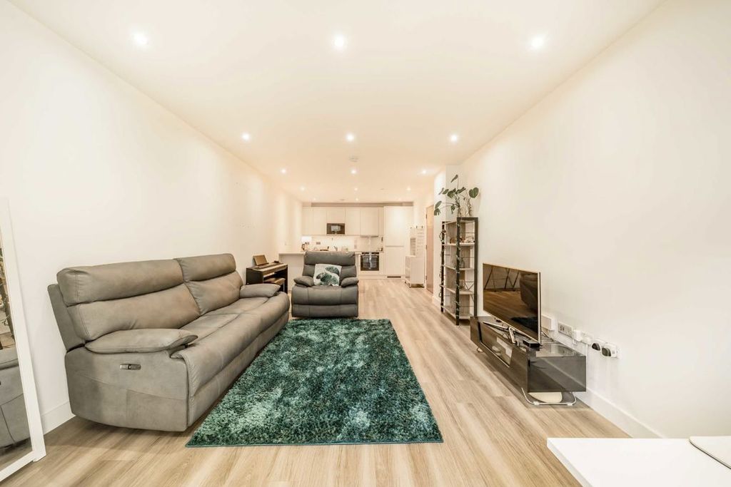 Property photo 2 of 7