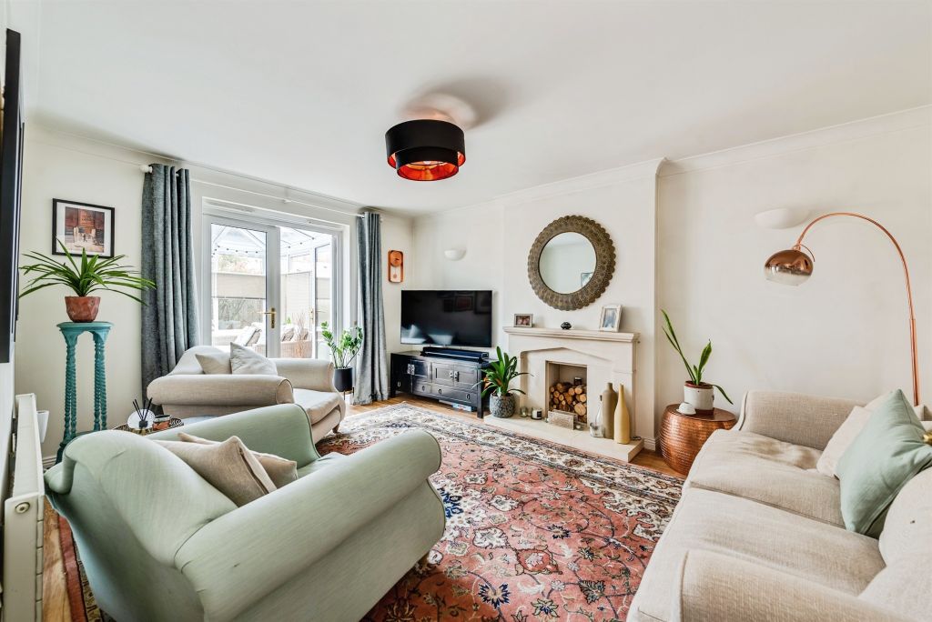 Property photo 2 of 14