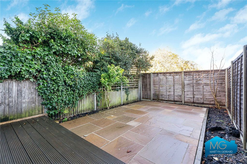 Property photo 2 of 21 Picture No. 31