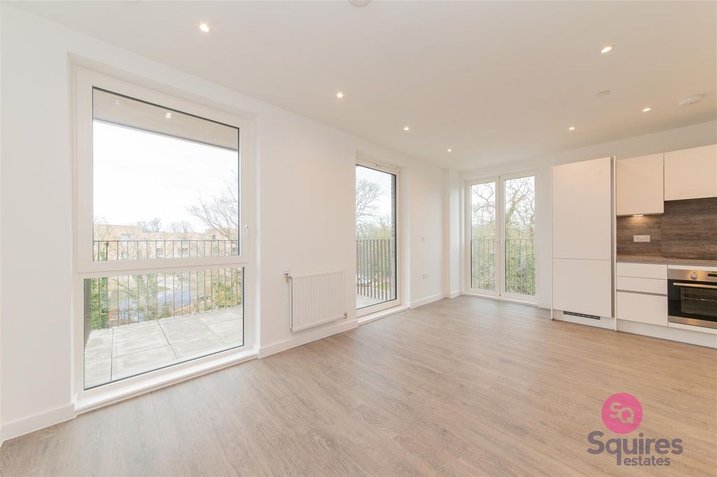 Property photo 3 of 22