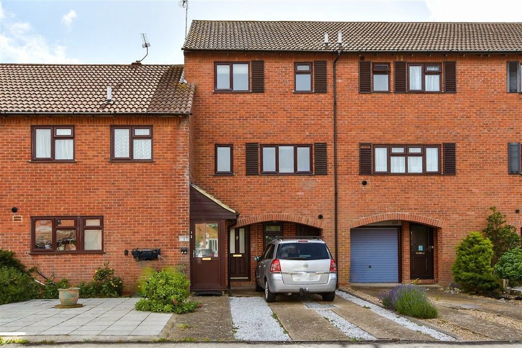 Property photo 1 of 10 External Web 1