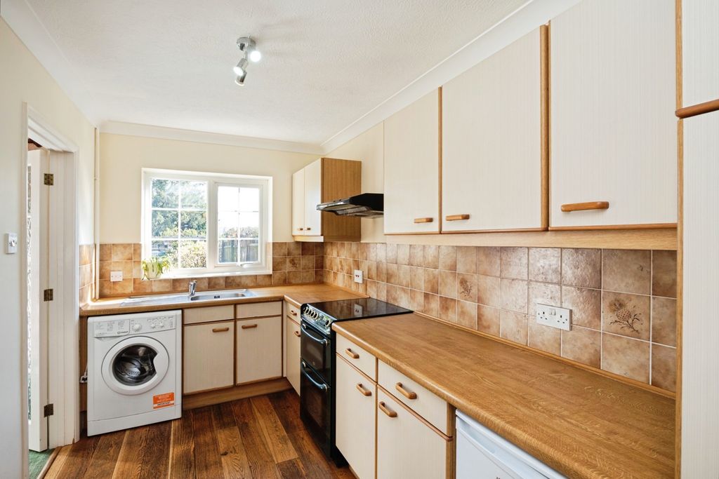 Property photo 2 of 17 Photo