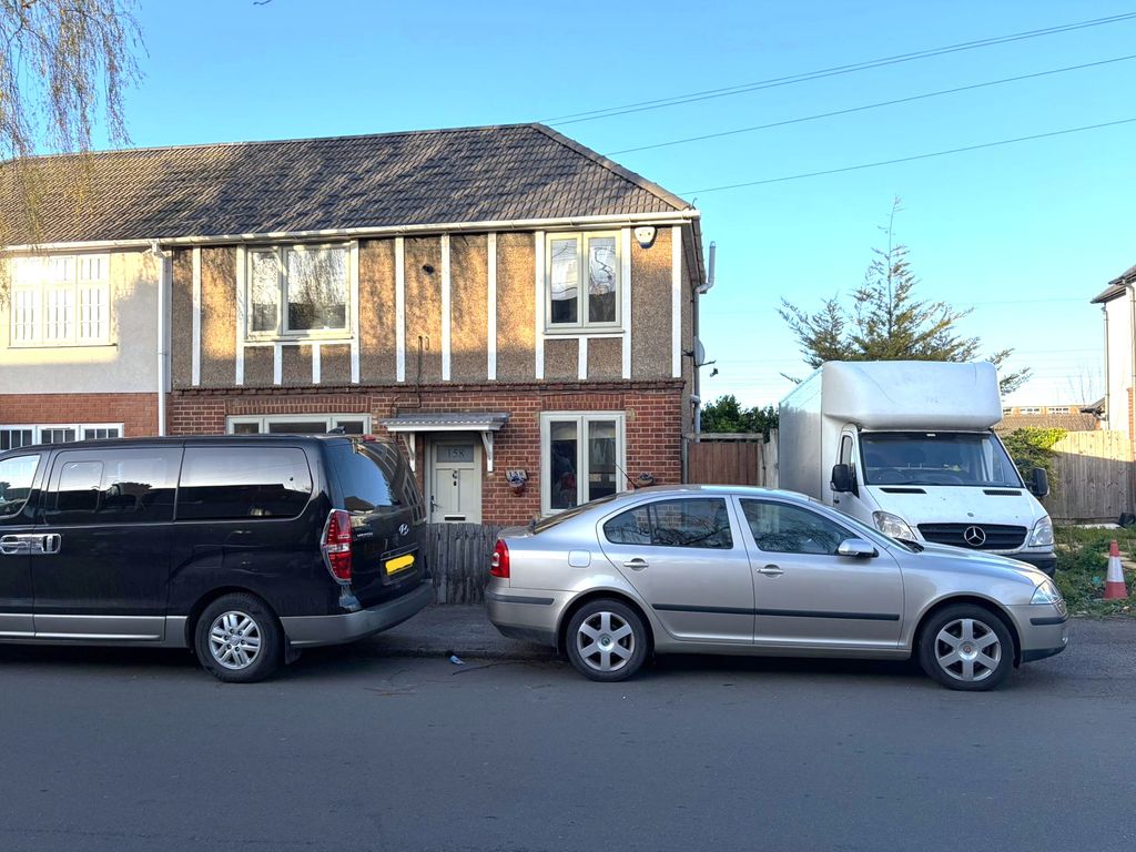 Property photo 1 of 6