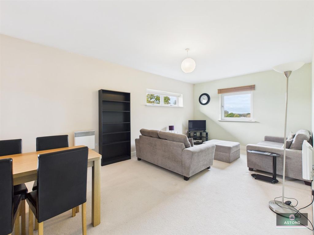 Property photo 2 of 16 Cam04622G0-Pr0101-Still004.Jpg