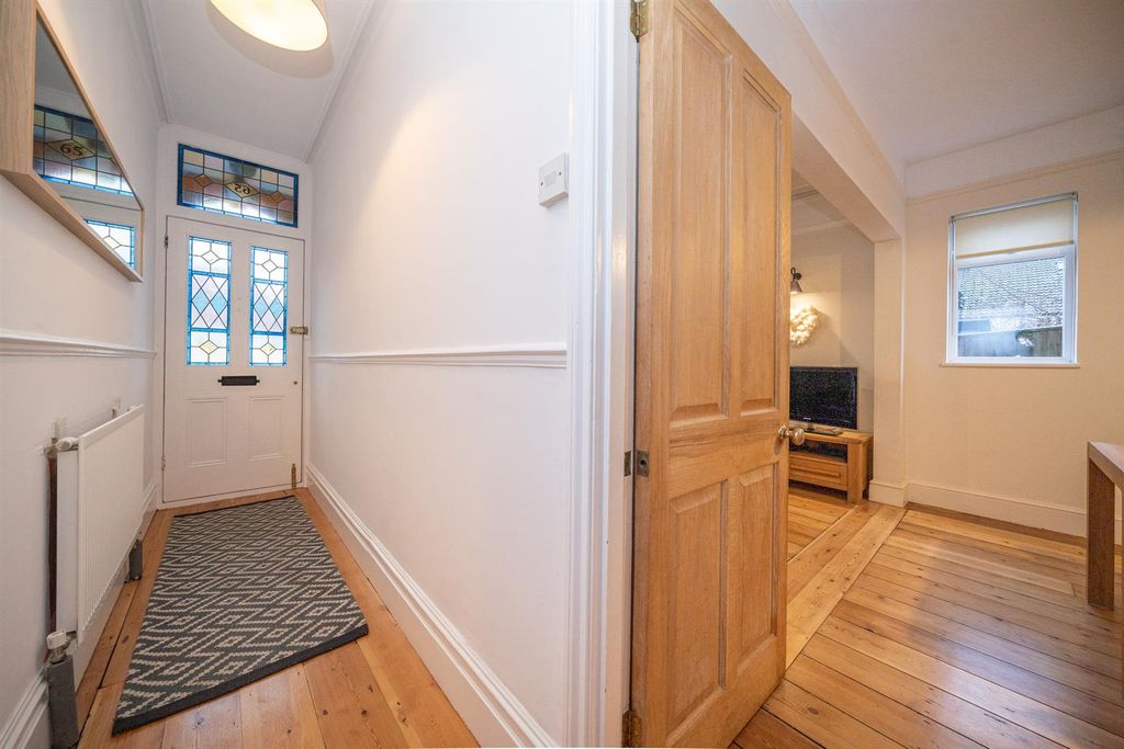 Property photo 2 of 20 65-Alexandra-Road-.Jpg