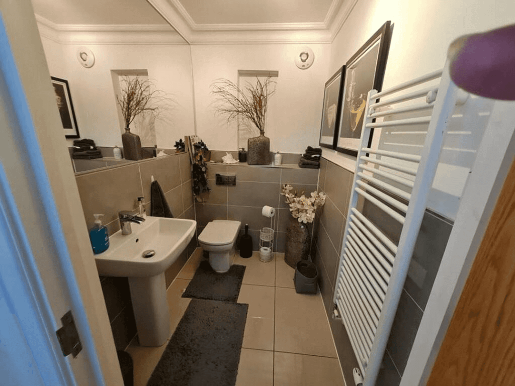 Property photo 2 of 30