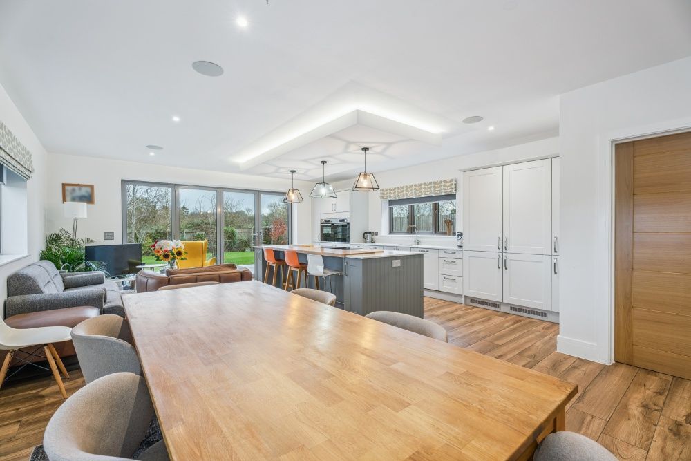 Property photo 3 of 25