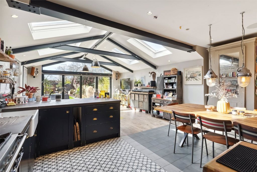 Property photo 3 of 12 Picture No. 08