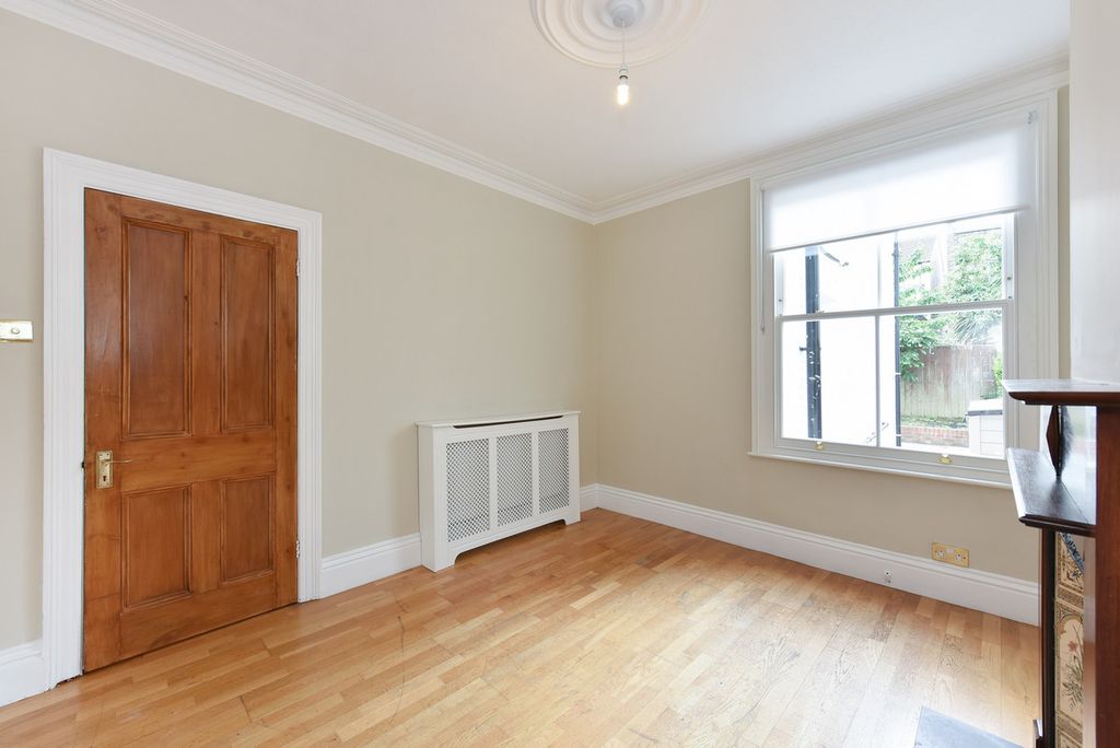 Property photo 3 of 20