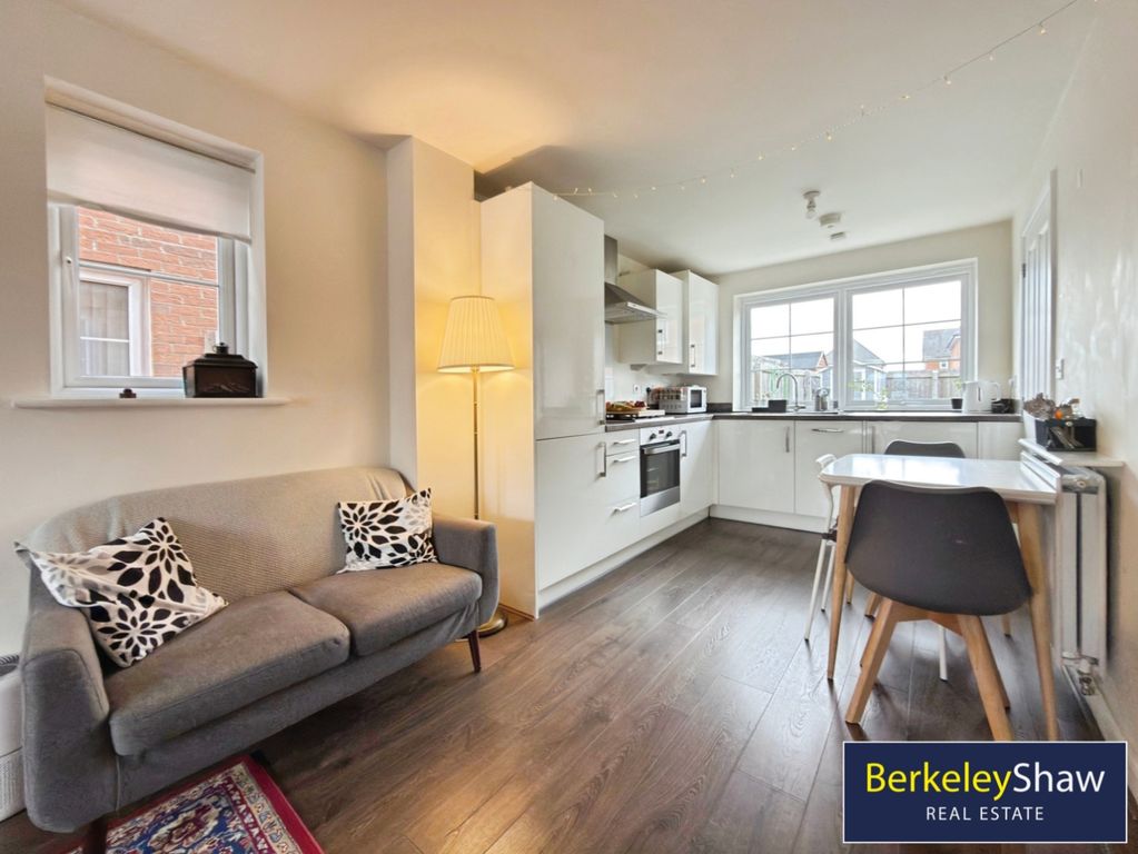 Property photo 3 of 15 Pbox-Img.Jpg