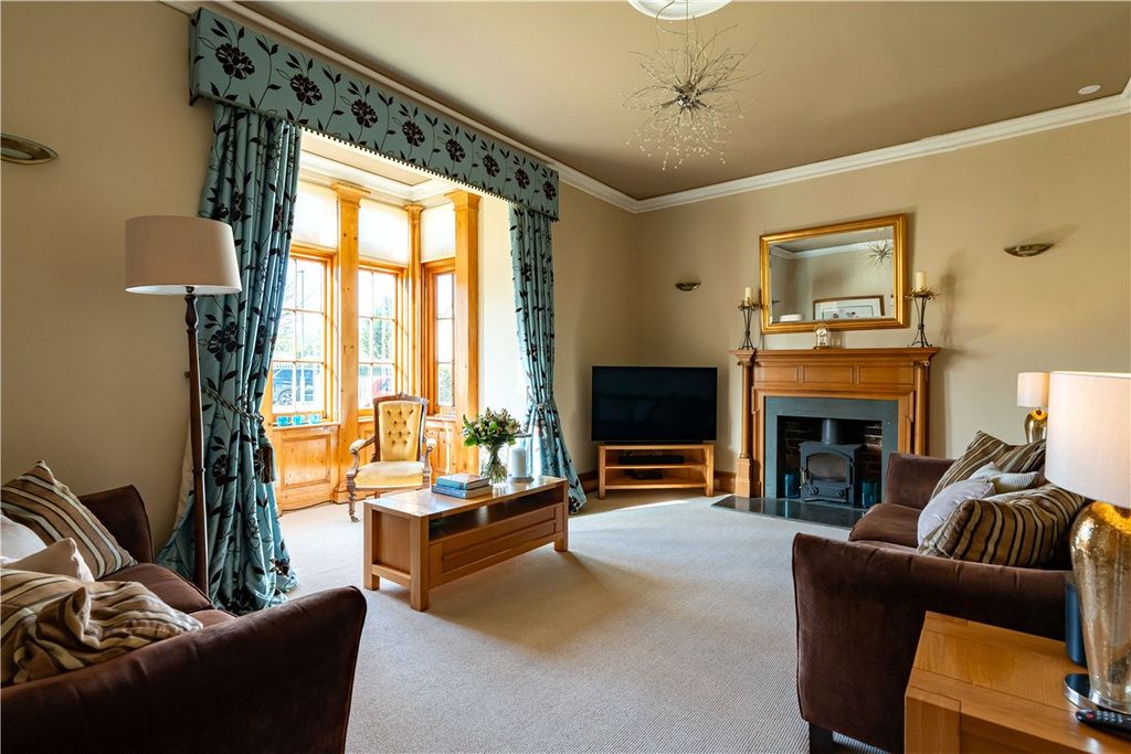 Property photo 2 of 37 Picture 2