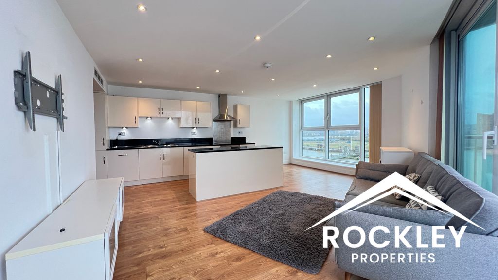 Property photo 1 of 13 Living Space