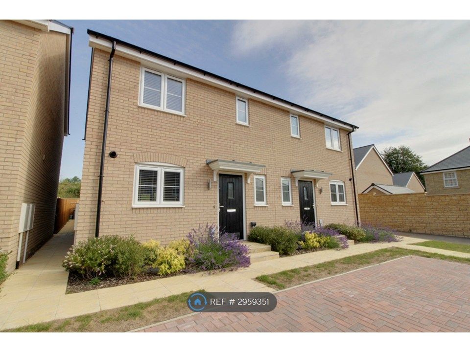 Property photo 2 of 13