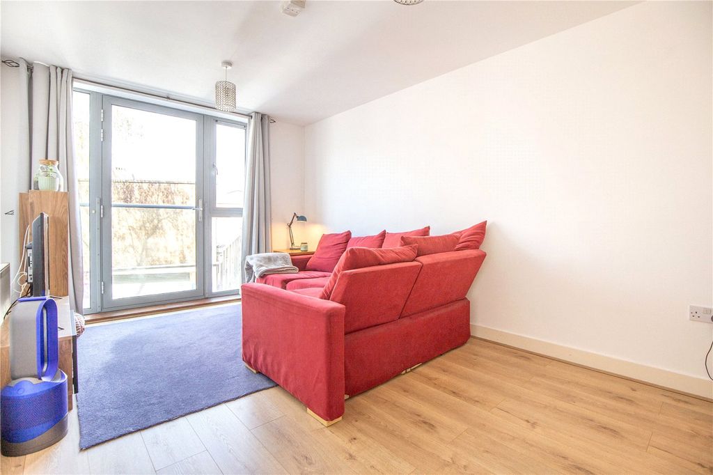 Property photo 1 of 17 Picture No. 07