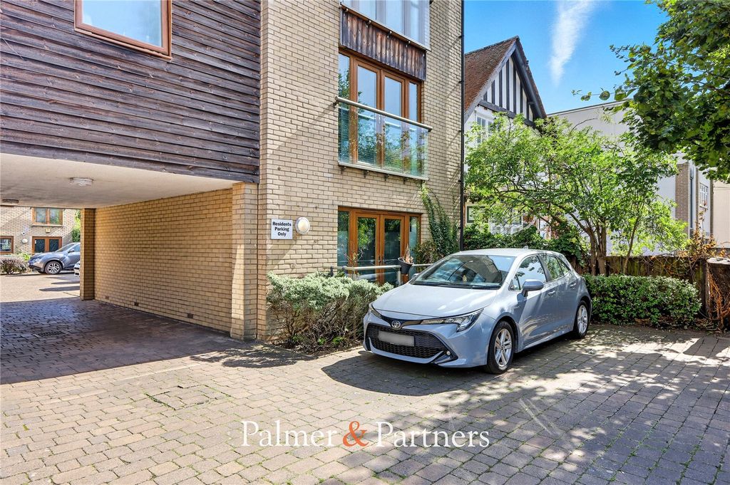 Property photo 2 of 13 Picture No. 29