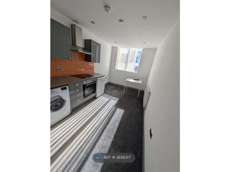 Property photo 1 of 3