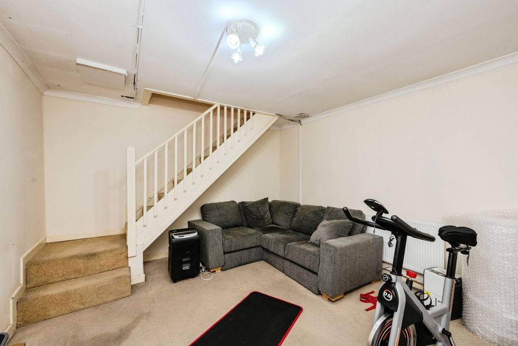 Property photo 3 of 20 Pbox-Img.Jpg