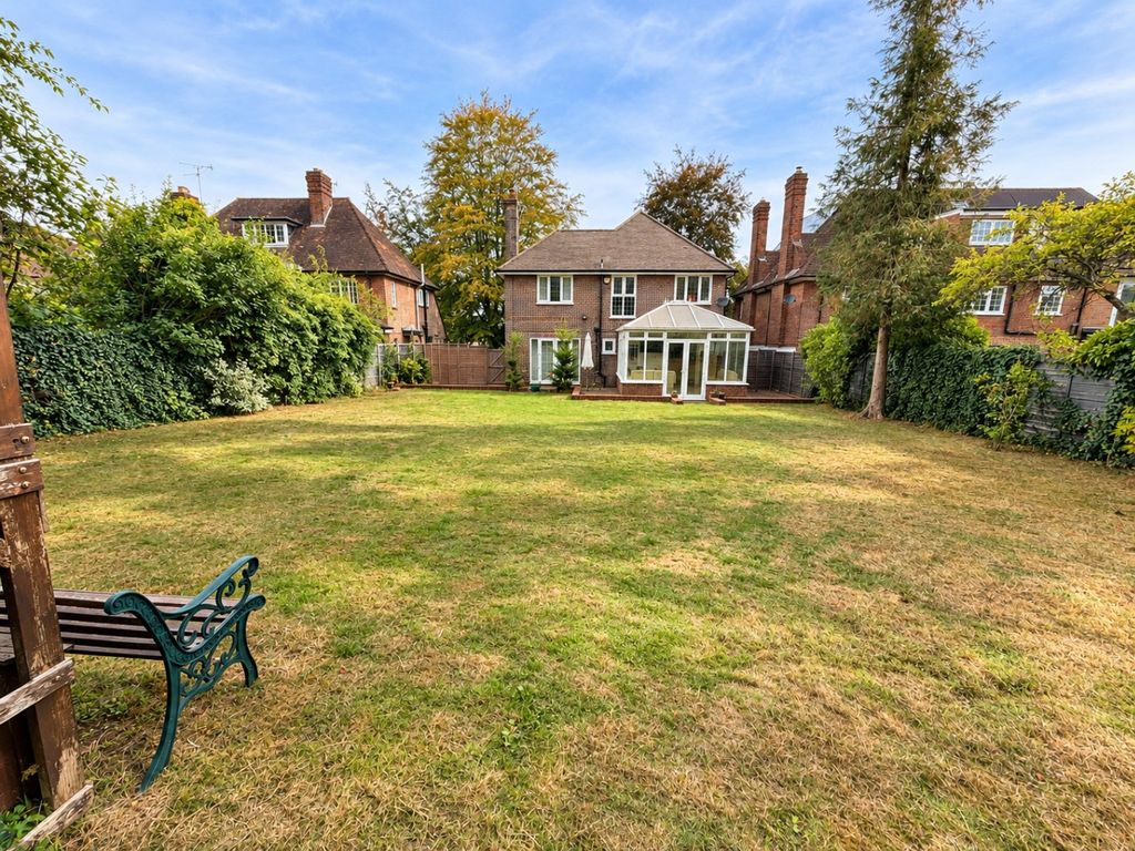 Property photo 2 of 16 5906601