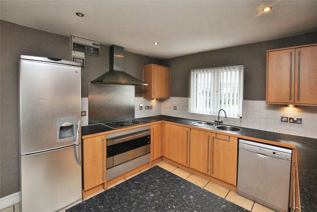 Property photo 3 of 8 Picture No. 05