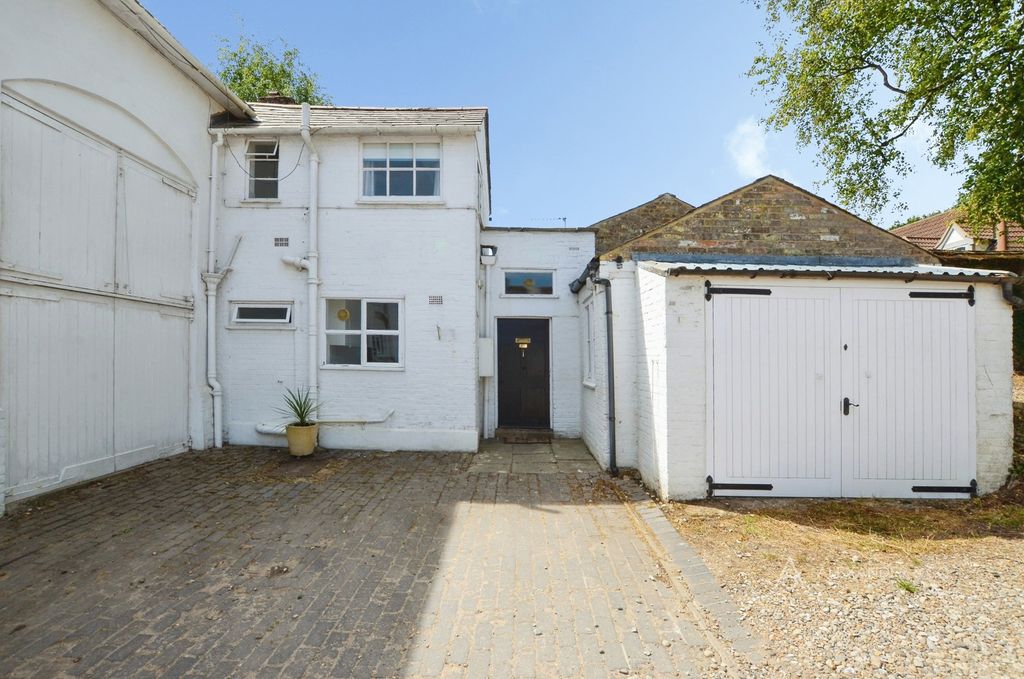 Property photo 1 of 16 Entrance