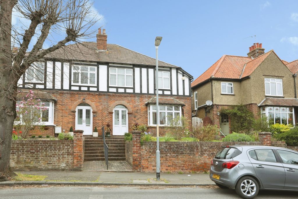 Property photo 1 of 19 Pbox-Img.Jpg