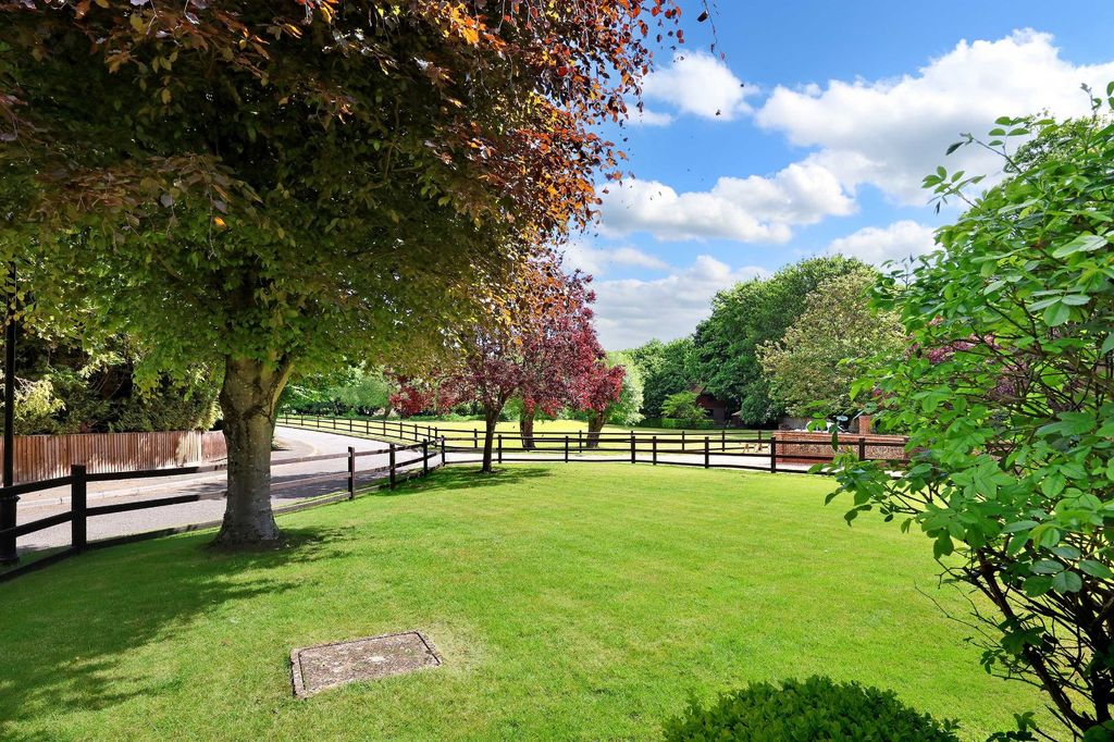 Property photo 3 of 26 Picture No. 06