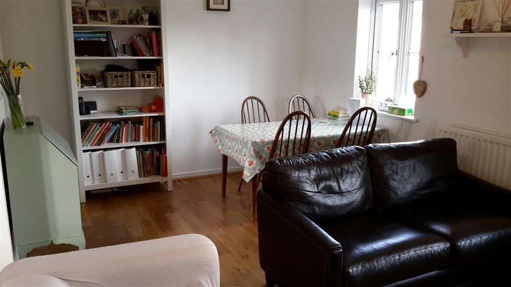 Property photo 2 of 7 Living Room