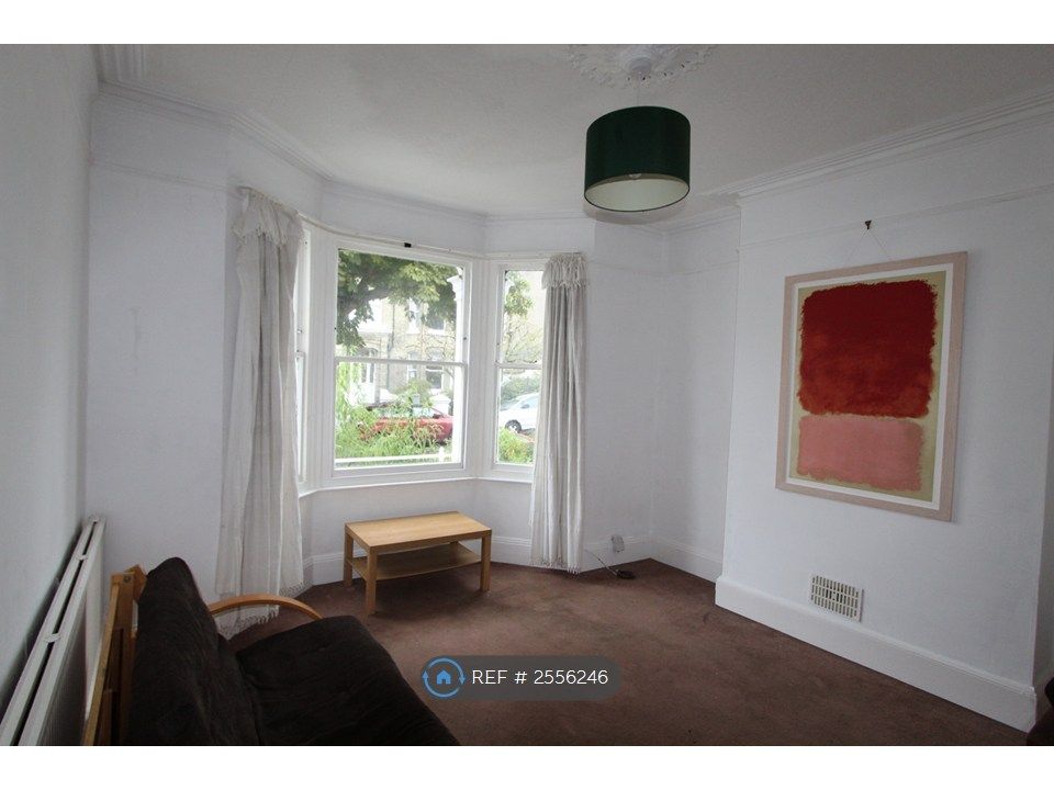 Property photo 2 of 12 Large Lounge
