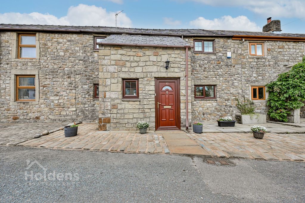 Property photo 1 of 25