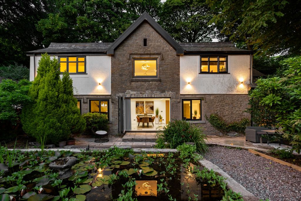 Property photo 2 of 52 3684955
