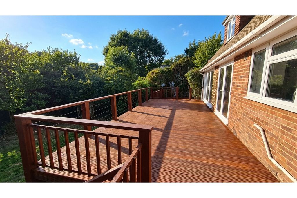 Property photo 3 of 25
