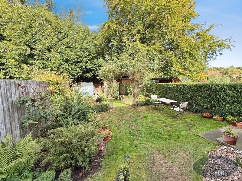 Property photo 3 of 11 Photo 9