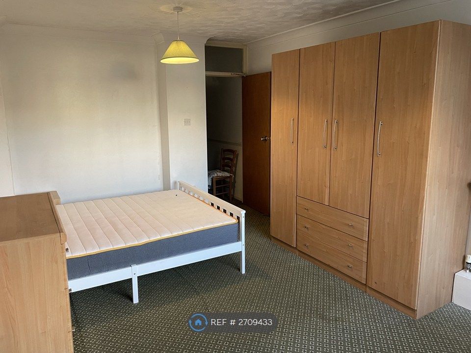 Property photo 3 of 10 King Size Double Room #1