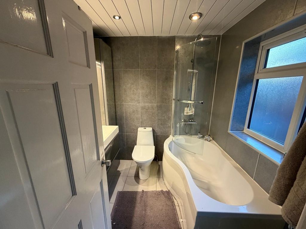 Property photo 2 of 12 Whatsapp Image 2026-01-20 At 10.42.30 Am (1) - Cop