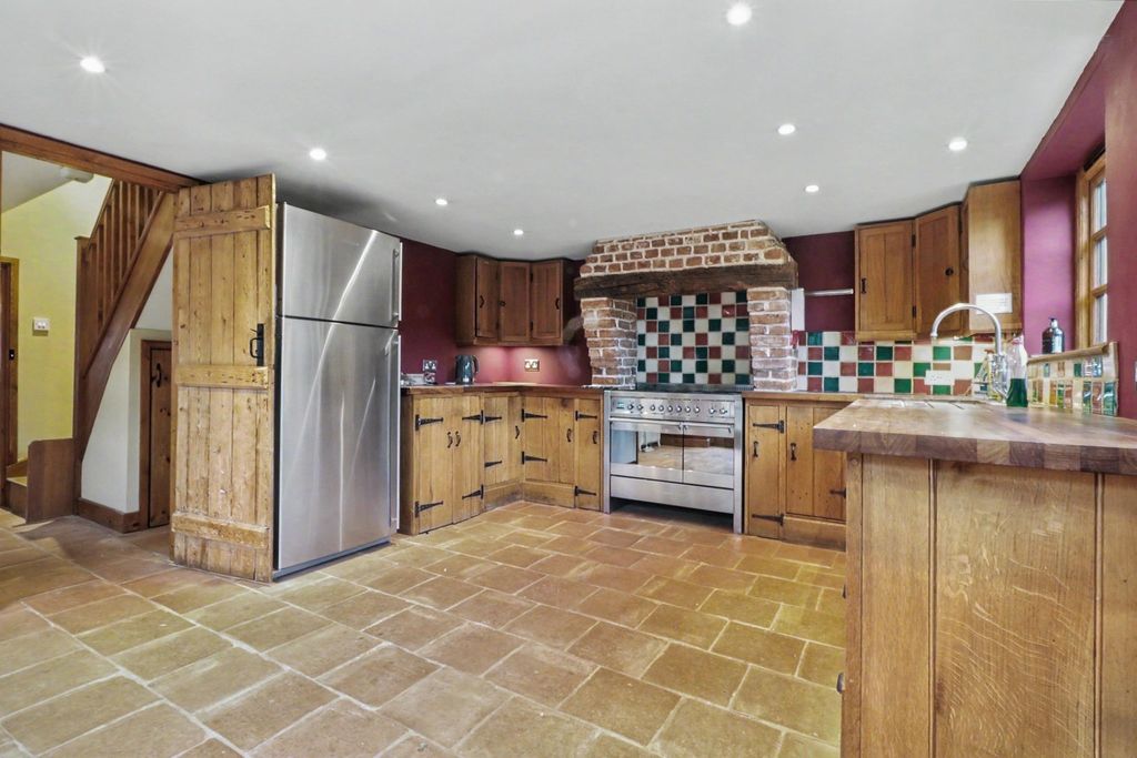 Property photo 3 of 16