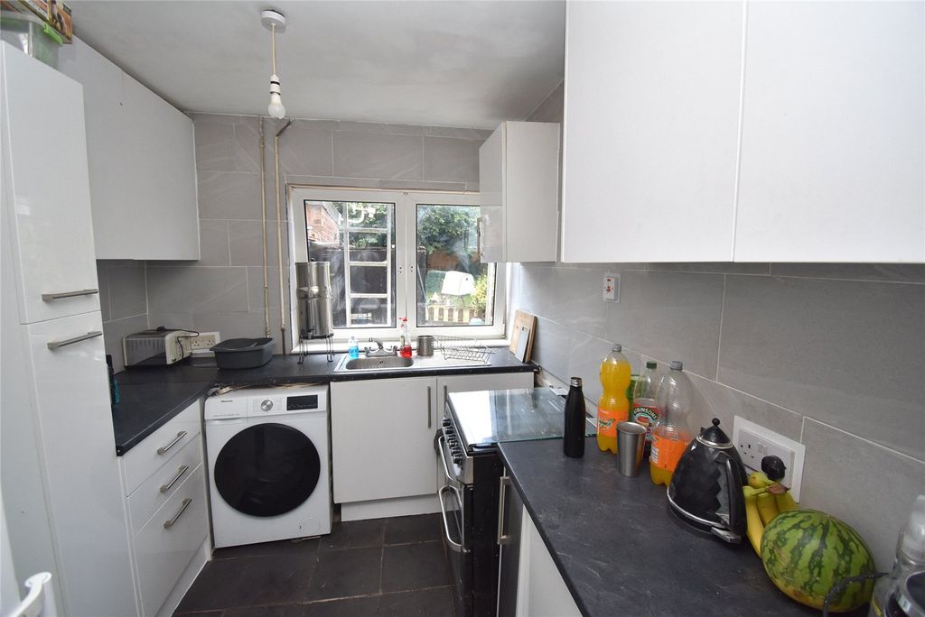 Property photo 2 of 10 Picture No. 04