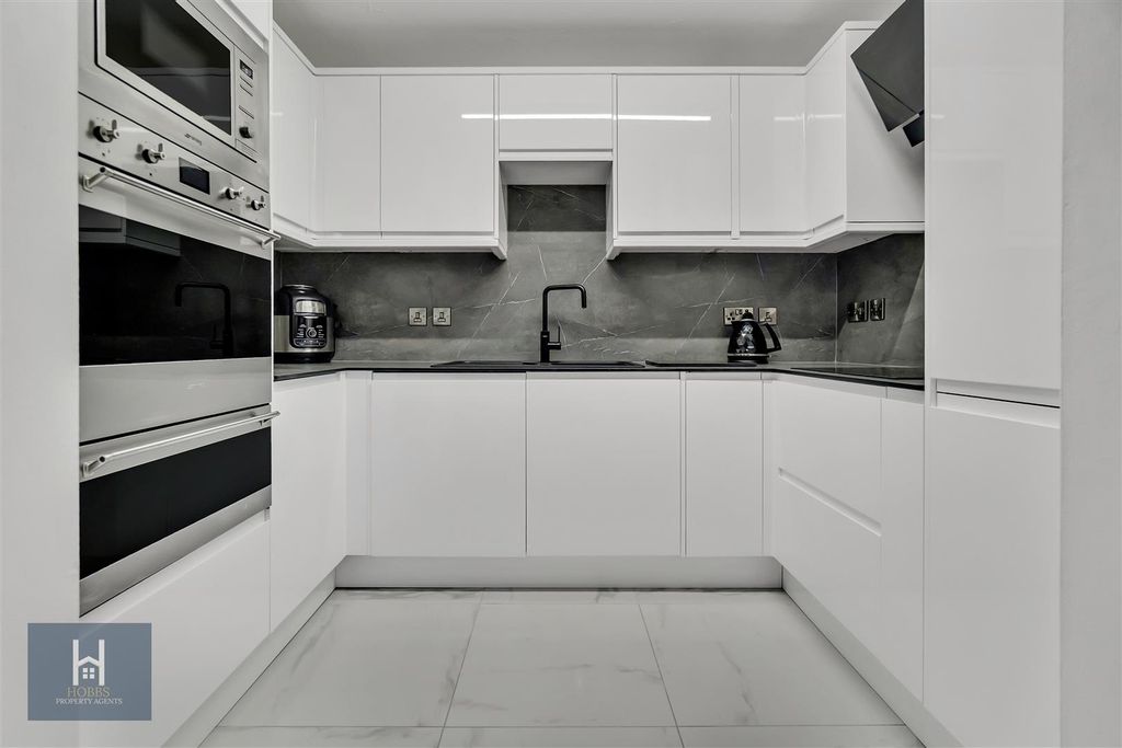 Property photo 2 of 17 Dsc08314.Jpg