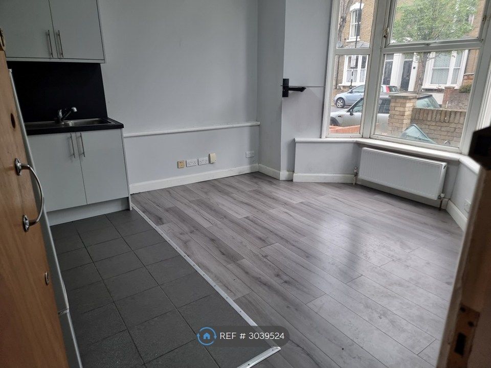 Property photo 1 of 4