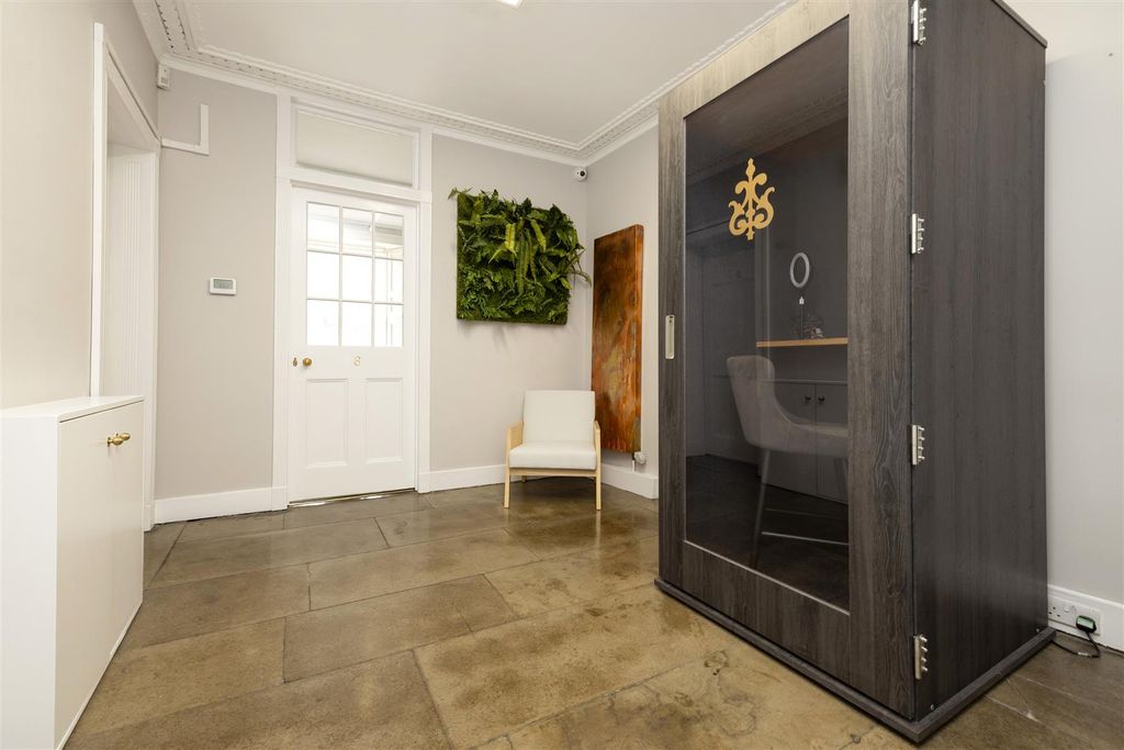 Property photo 3 of 6 3.Jpg
